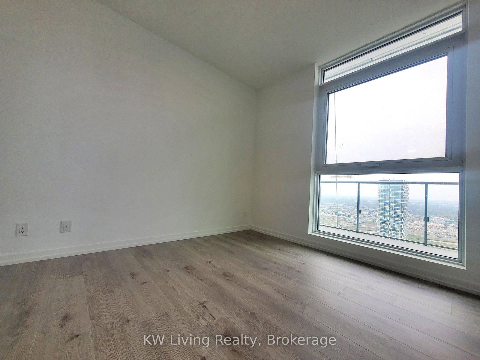 7890 Jane Street, Unit PH06 - Photo 14