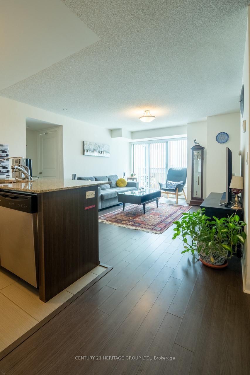 75 Norman Bethune Avenue, Unit 909 - Photo 15