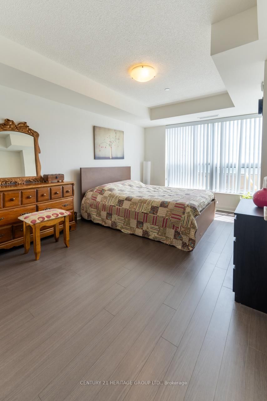 75 Norman Bethune Avenue, Unit 909 - Photo 18
