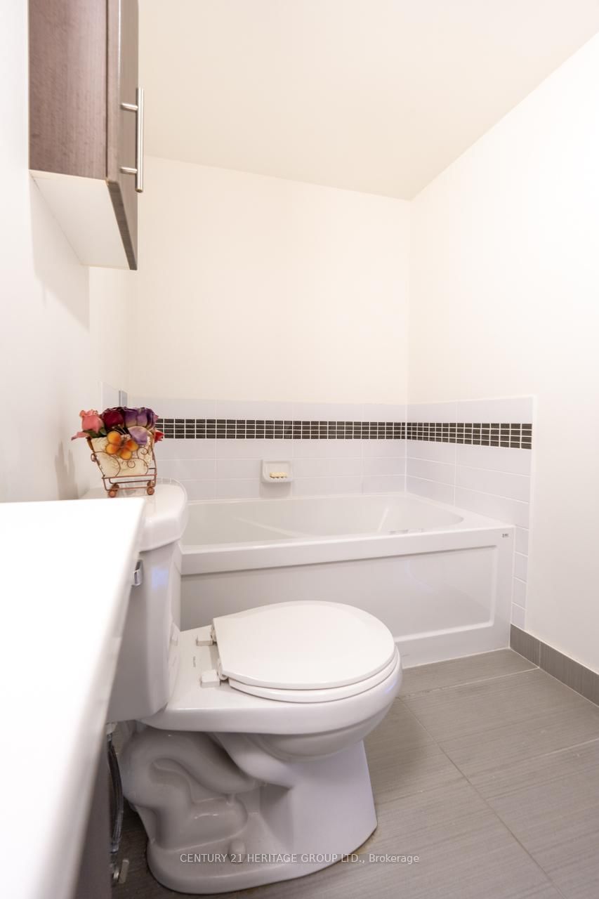 75 Norman Bethune Avenue, Unit 909 - Photo 21