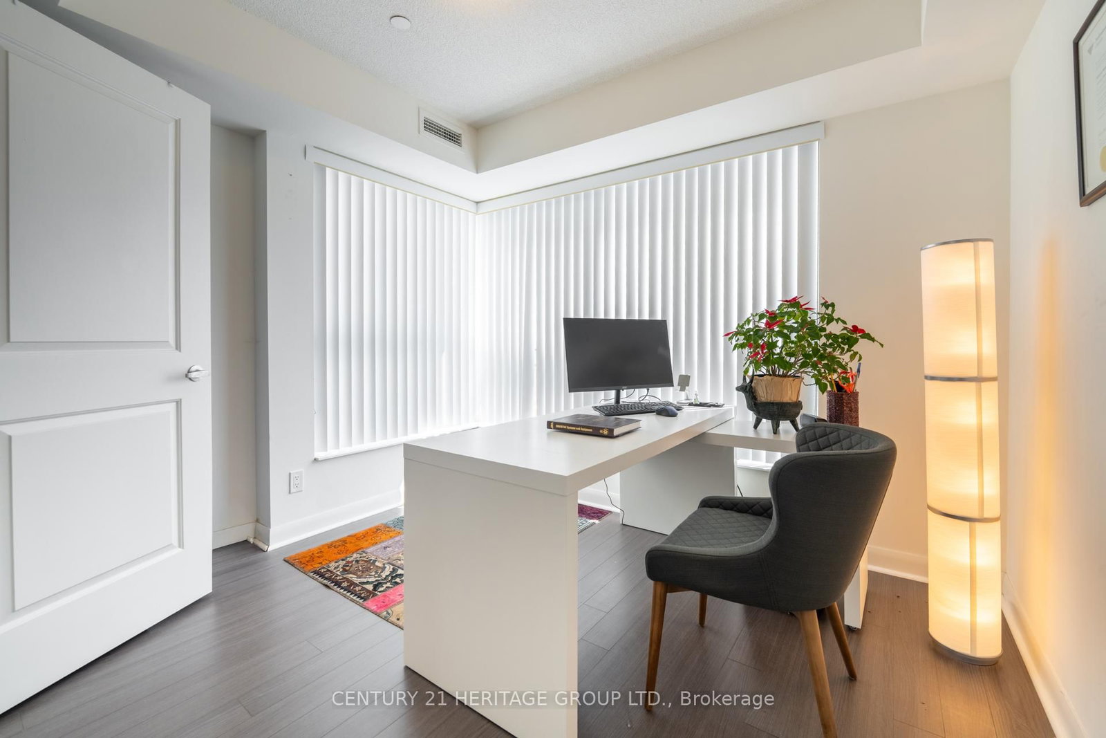 75 Norman Bethune Avenue, Unit 909 - Photo 25
