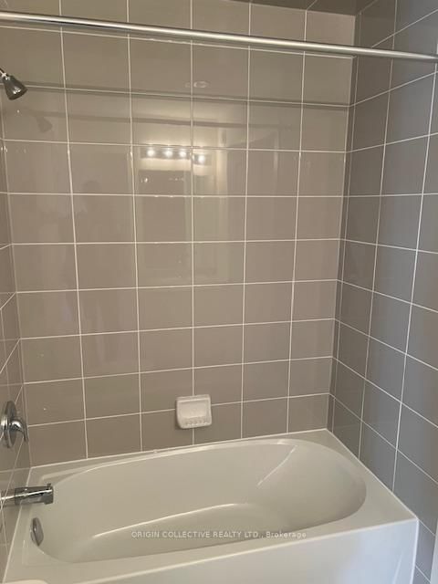 15100 S Yonge Street S, Unit 107 - Photo 8