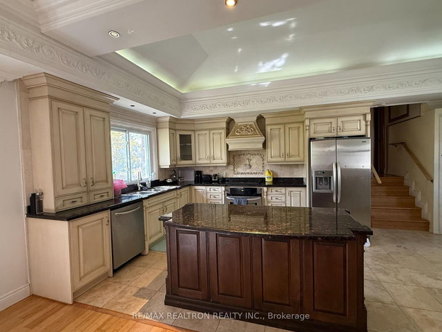 Main - 18 Irwin Avenue
