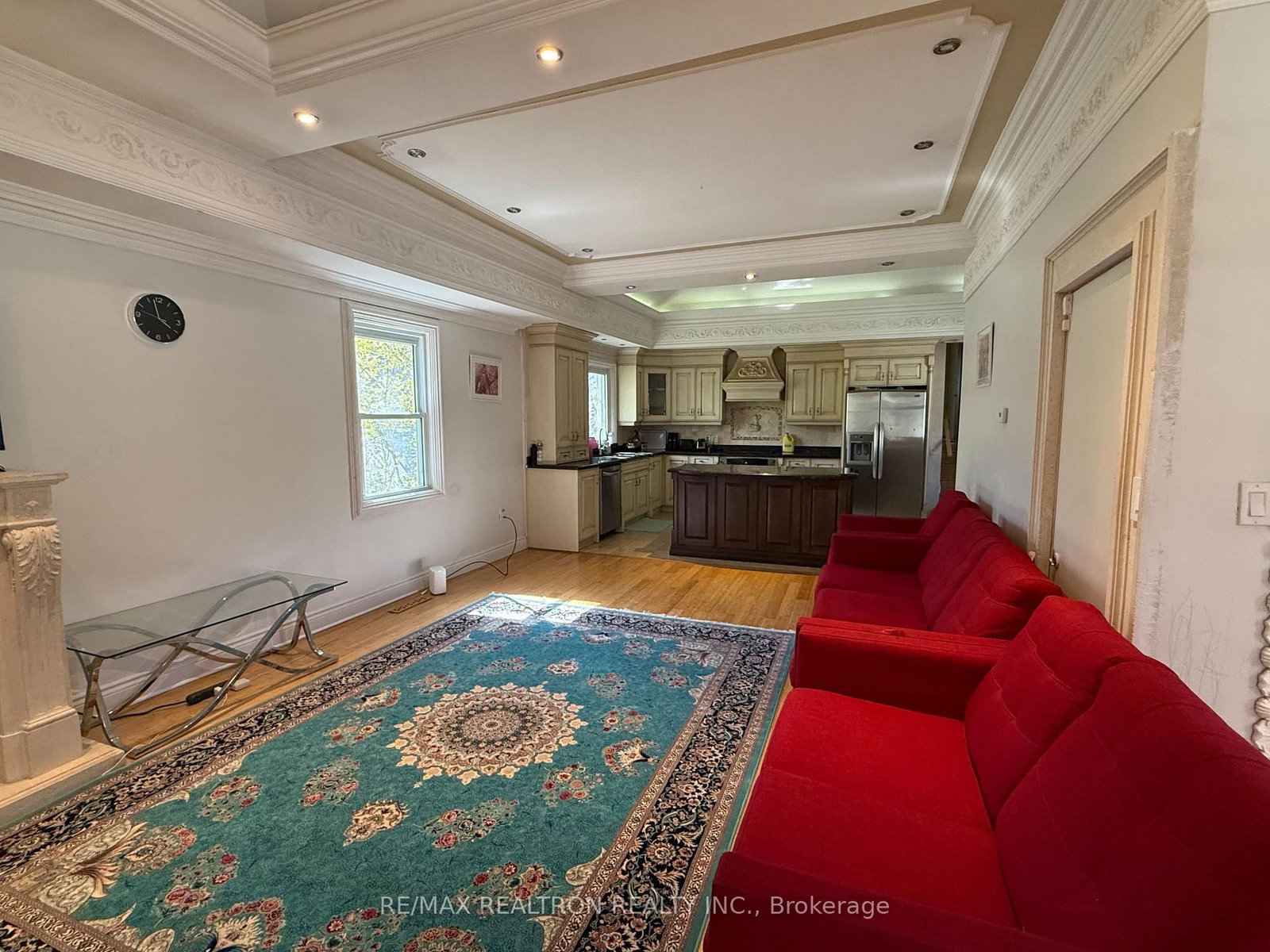 18 Irwin Avenue, Unit Main - Photo 3
