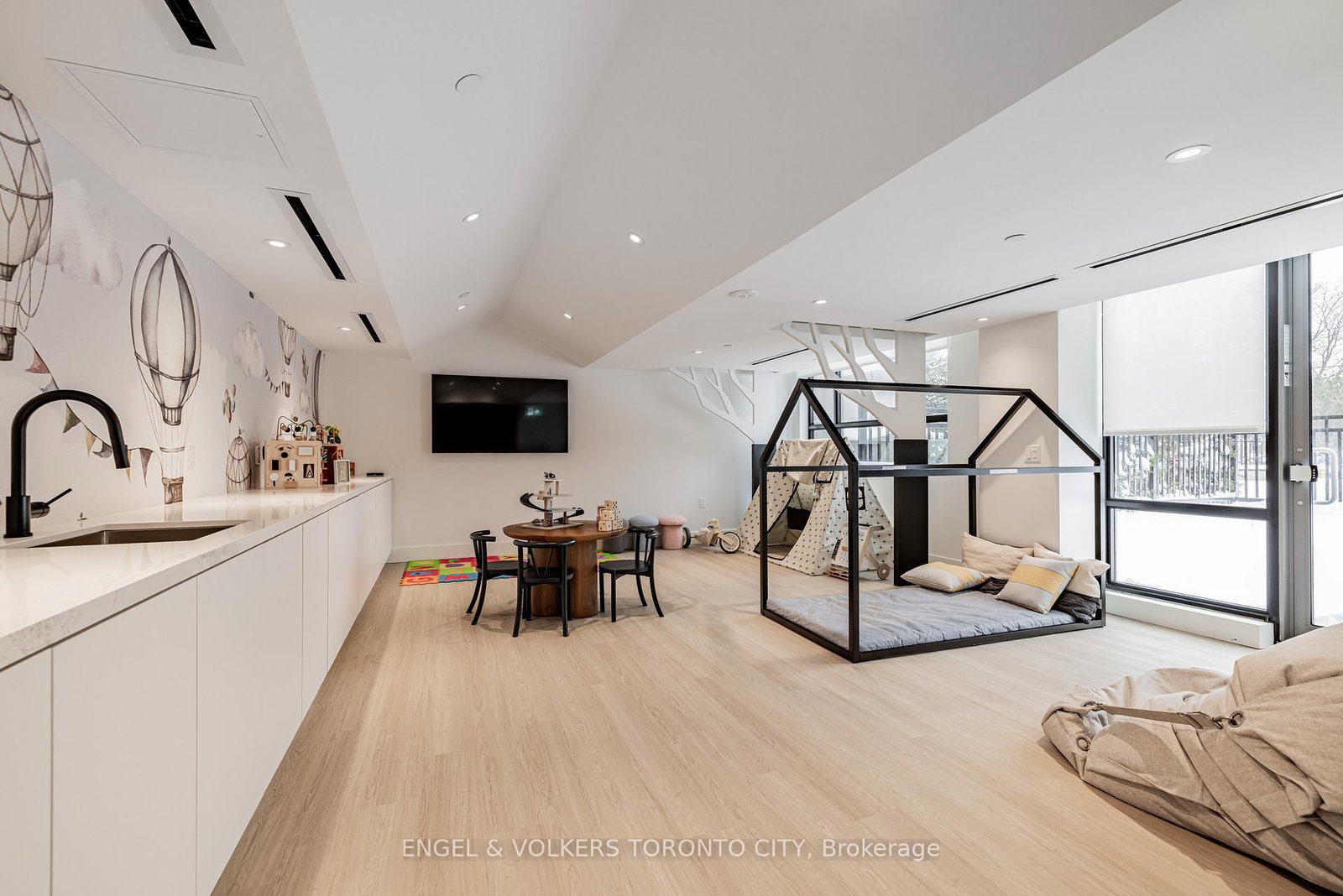 2075 King Road, Unit 249 - Photo 31