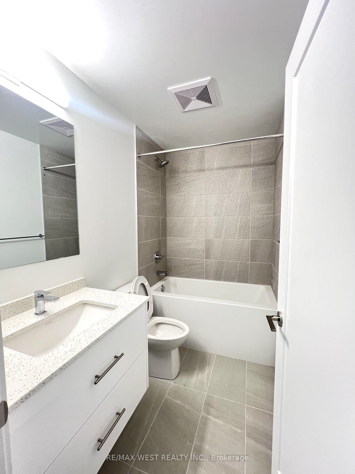 9763 Markham Road, Unit 705A - Photo 6