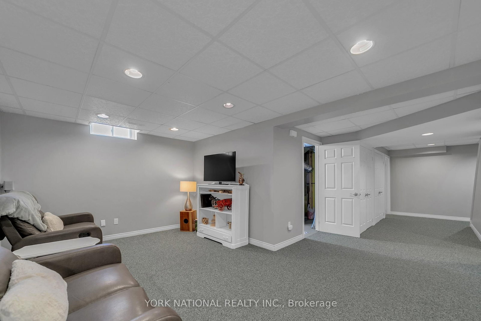 1 Eves Court - Photo 26