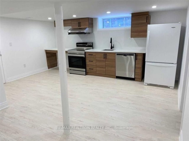 BSMT - 224 Taylor Mills Drive S