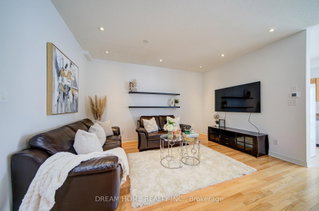 208 Tom Taylor Crescent