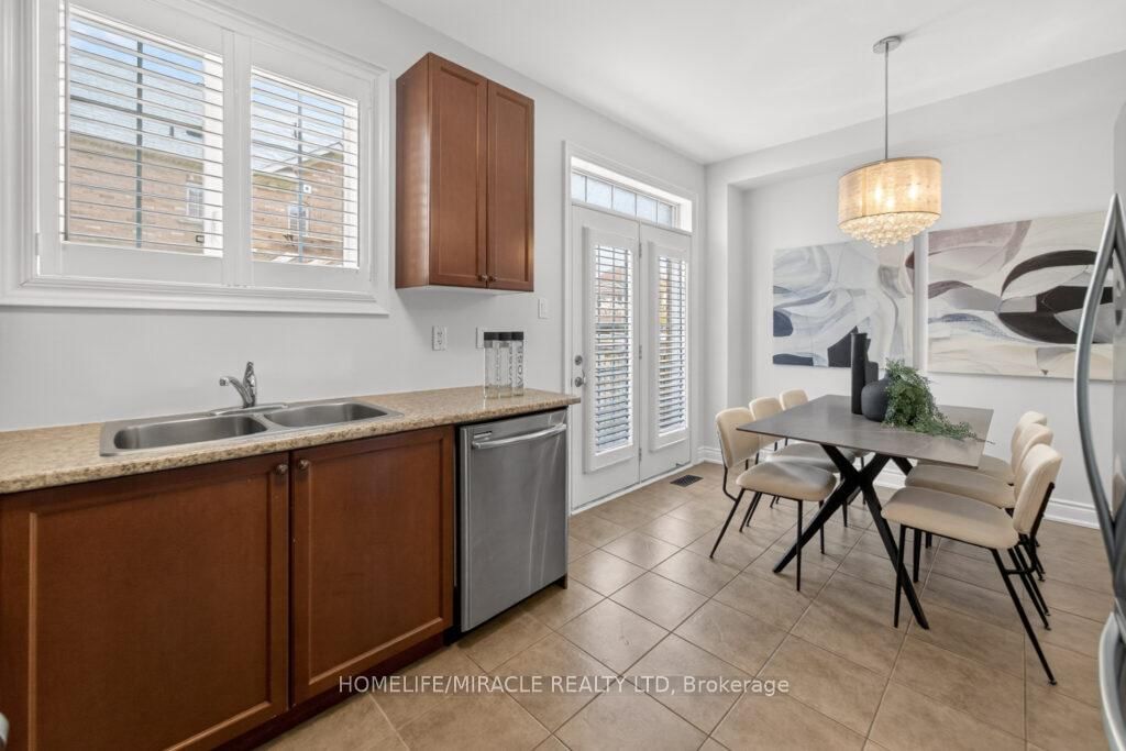 211 Wardlaw Place - Photo 22