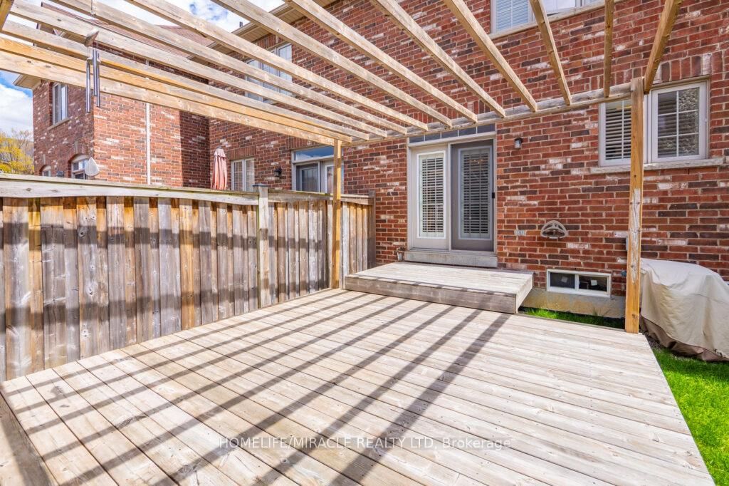 211 Wardlaw Place - Photo 38