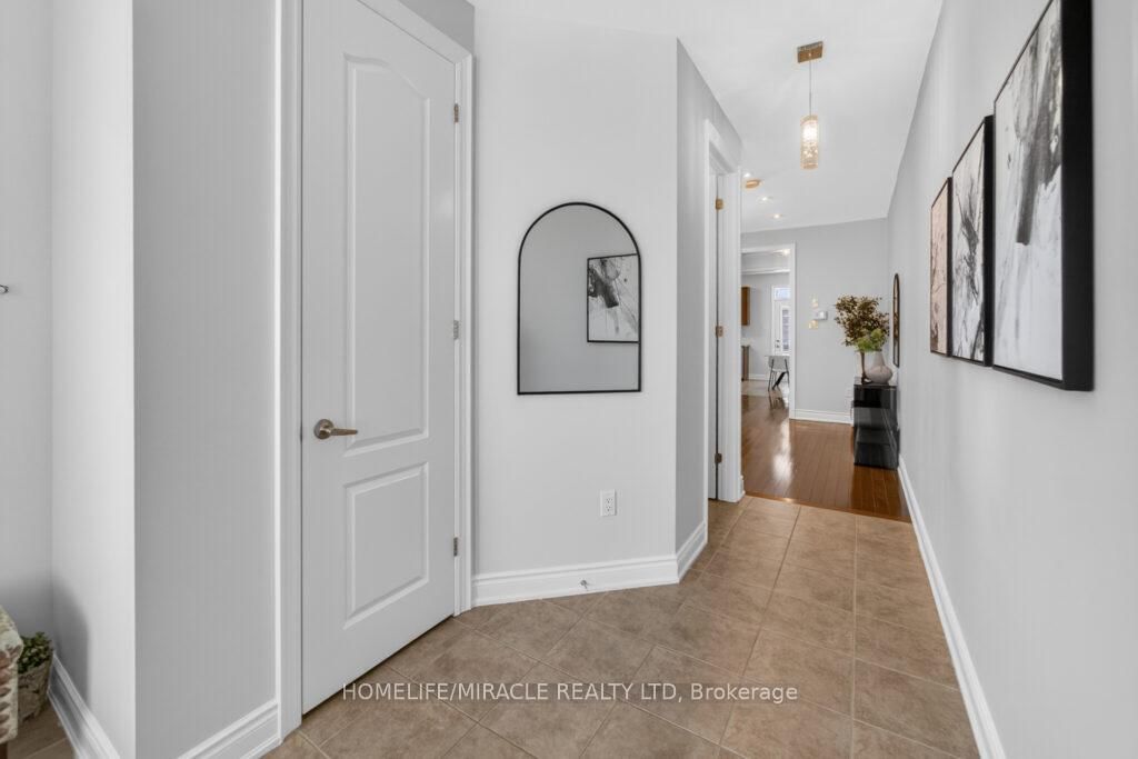 211 Wardlaw Place - Photo 5