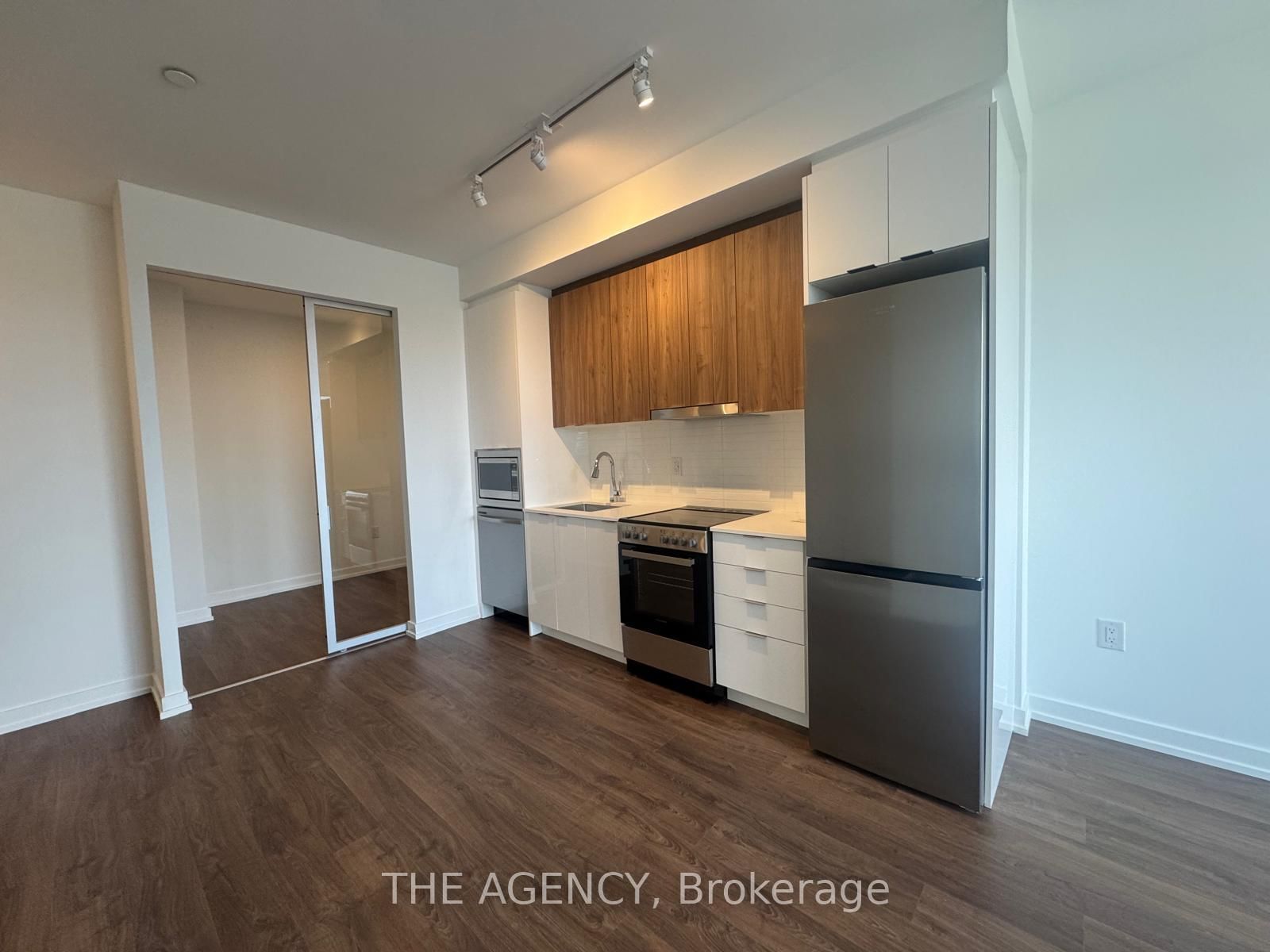9751 Markham Road, Unit B1802 - Photo 17