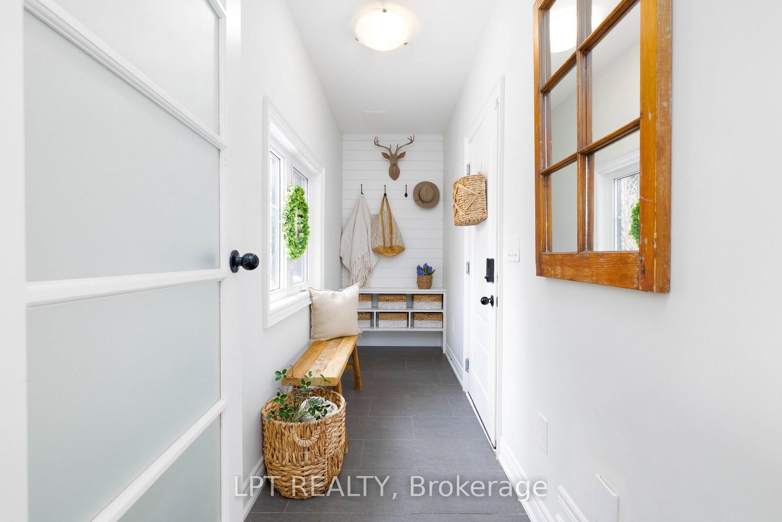 258 Andrew Street - Photo 16