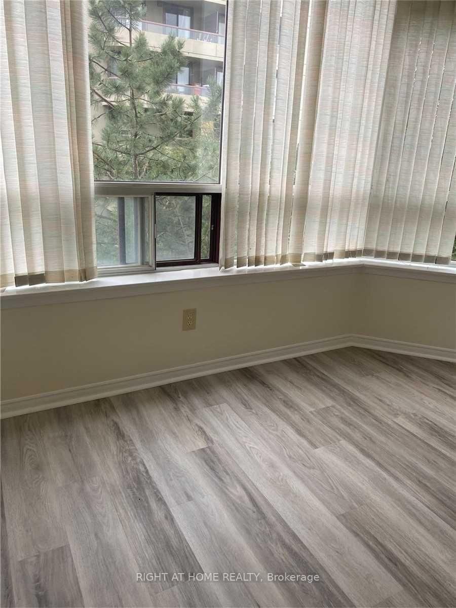 91 Townsgate Drive N, Unit 411 - Photo 10