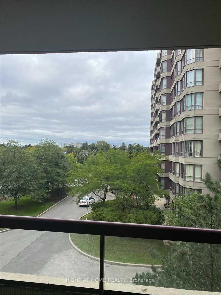 91 Townsgate Drive N, Unit 411 - Photo 13