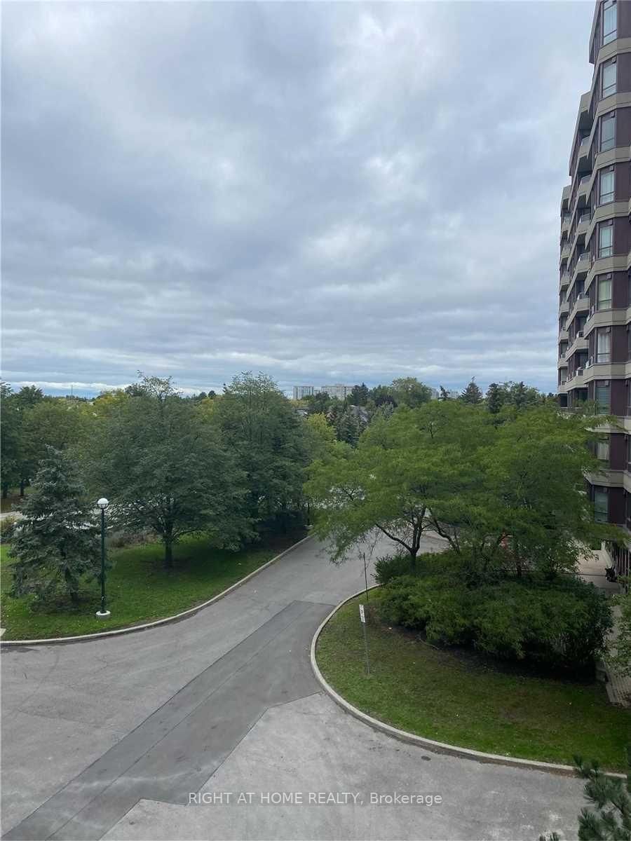 91 Townsgate Drive N, Unit 411 - Photo 14