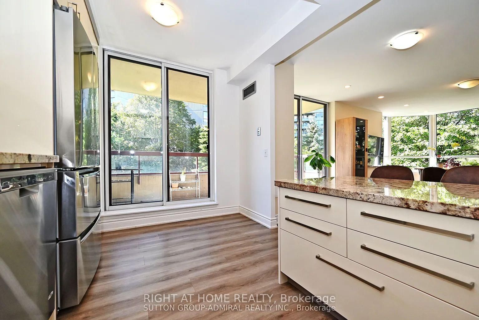 91 Townsgate Drive N, Unit 411 - Photo 32