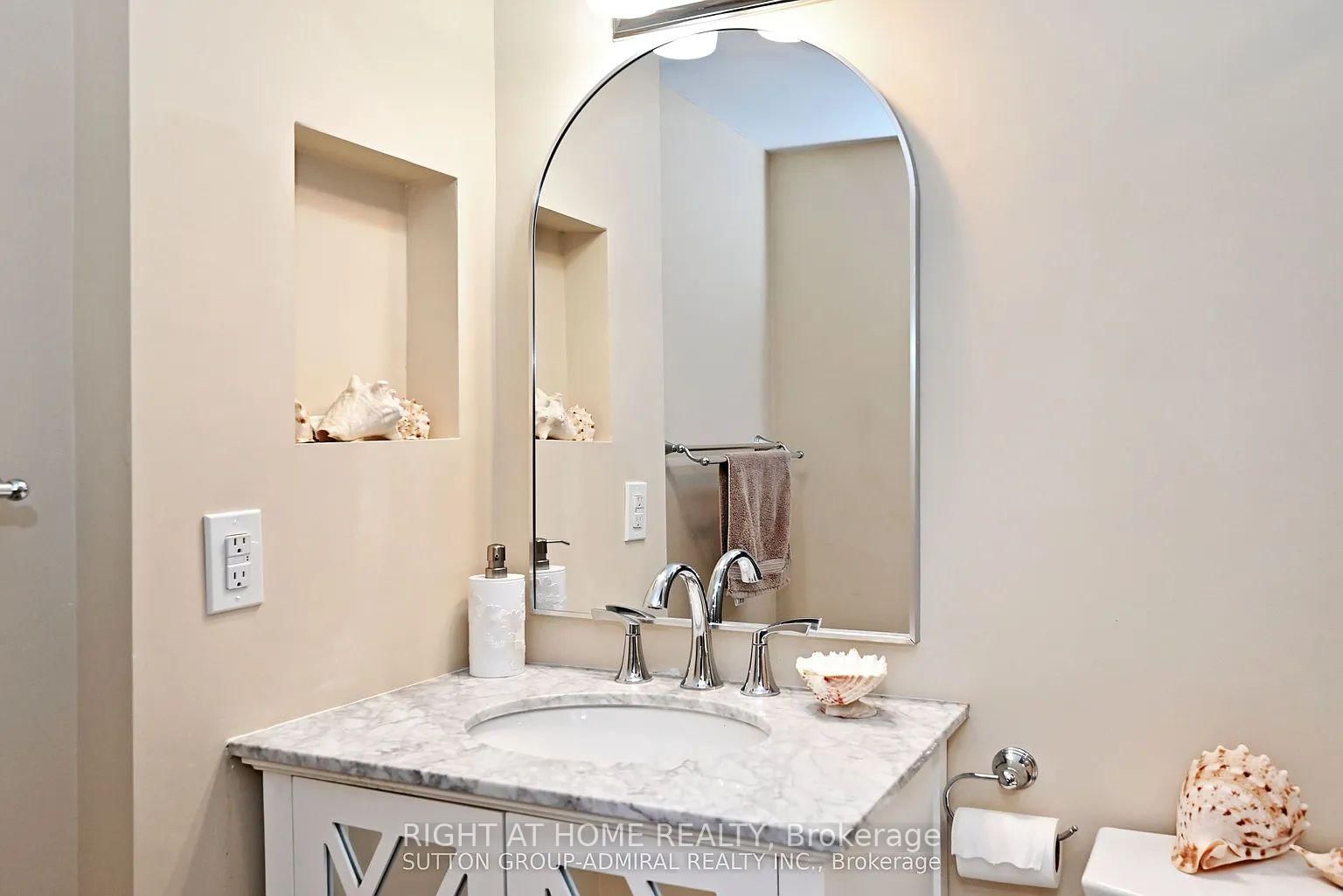 91 Townsgate Drive N, Unit 411 - Photo 33