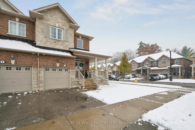 2 Prosser Crescent
