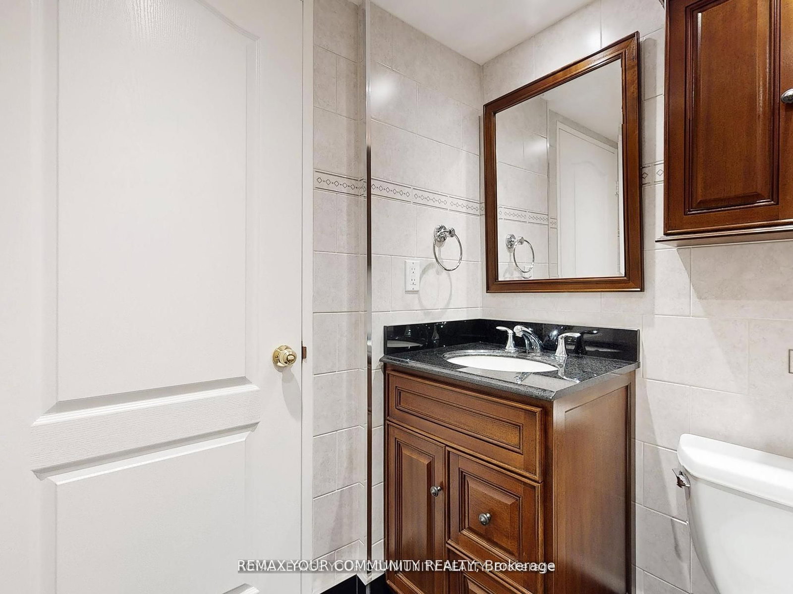 32 Clarissa Drive, Unit 324 - Photo 14
