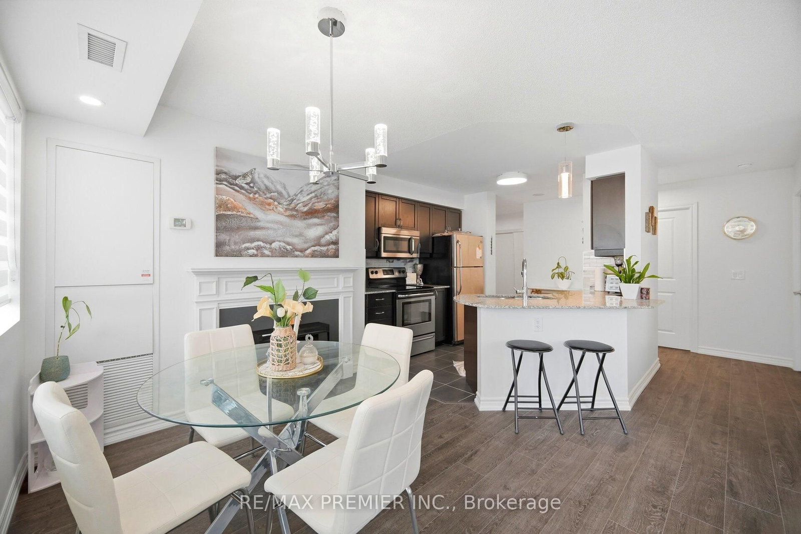 7730 Kipling Avenue, Unit 203 - Photo 9
