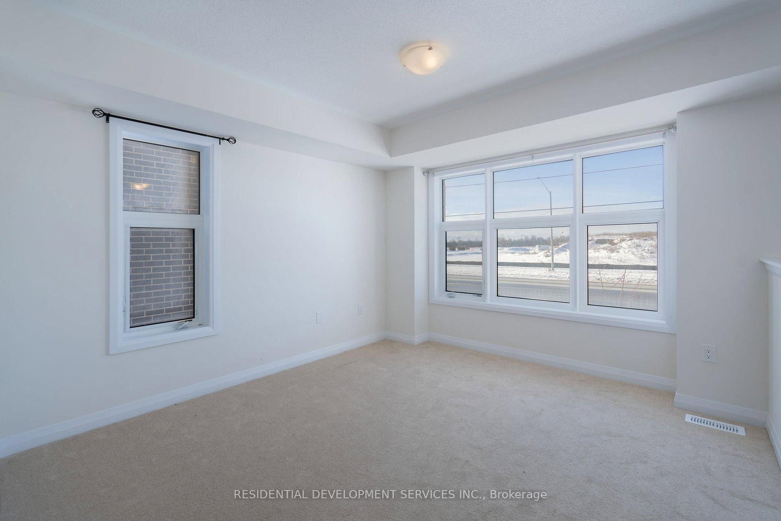11411 Leslie Street - Photo 47