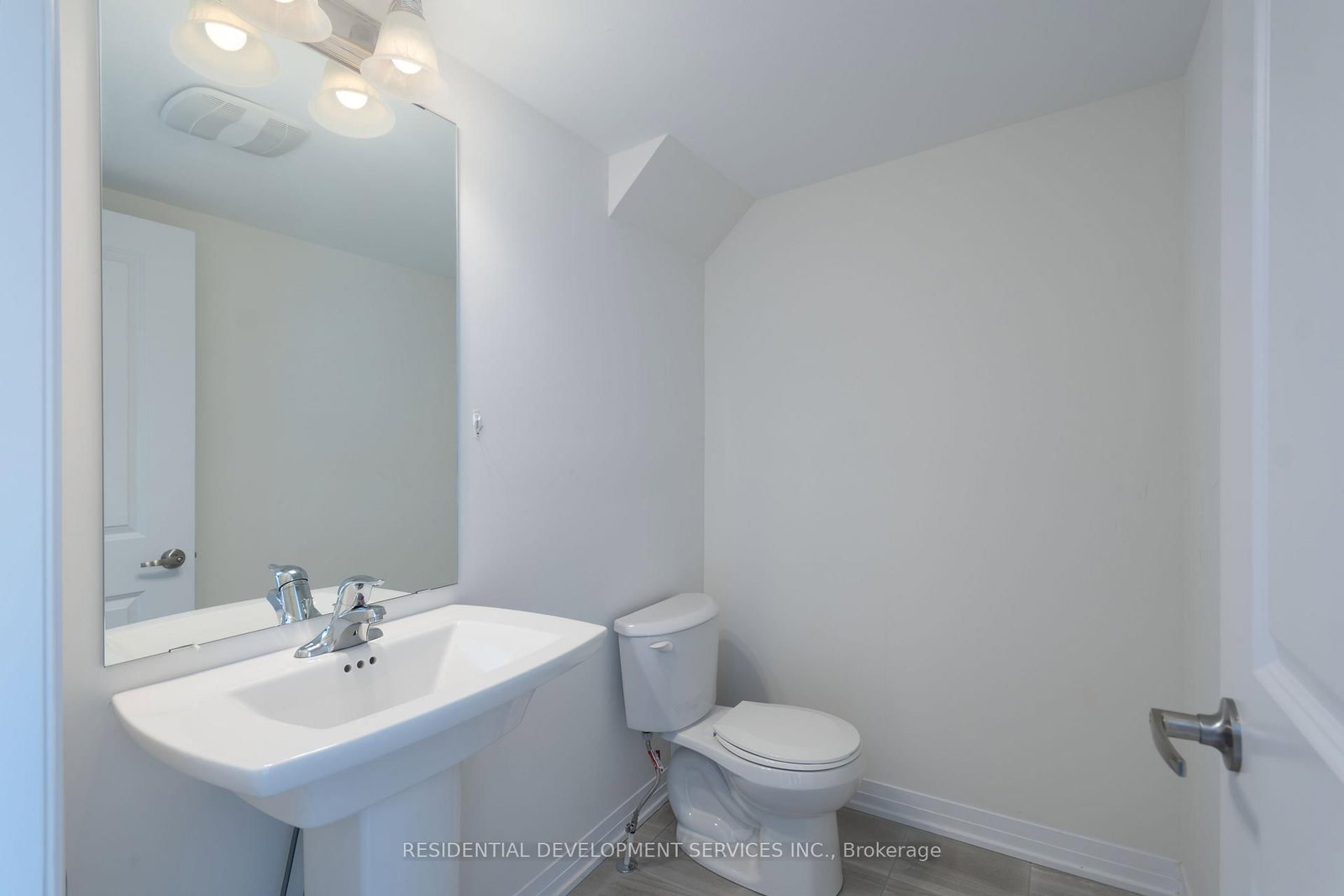 11411 Leslie Street - Photo 49