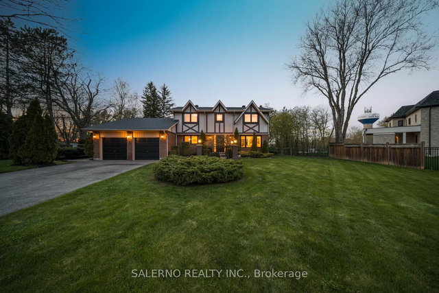 8 Simon Henry Avenue