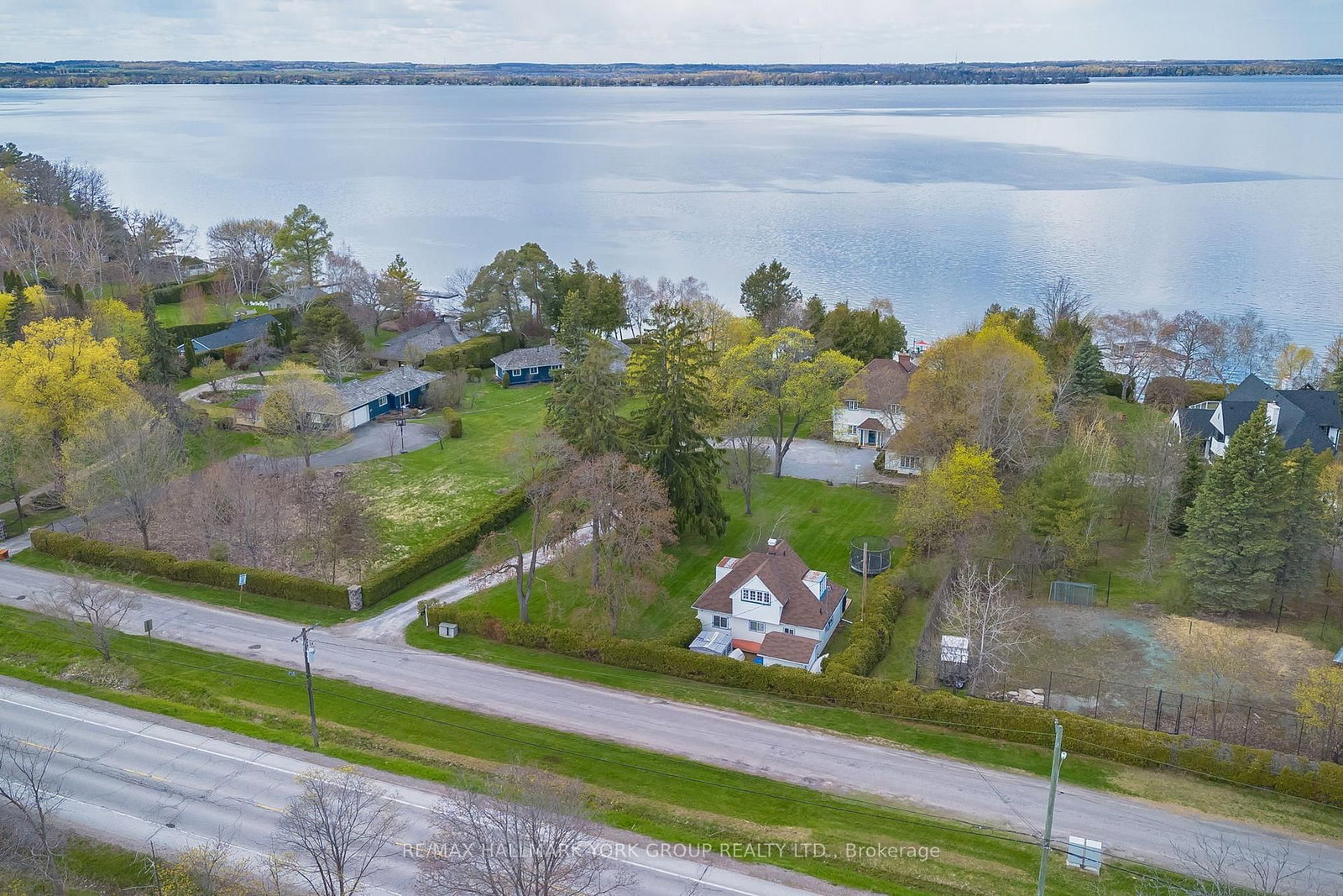 724 N Lake Drive • Georgina, ON photo 48