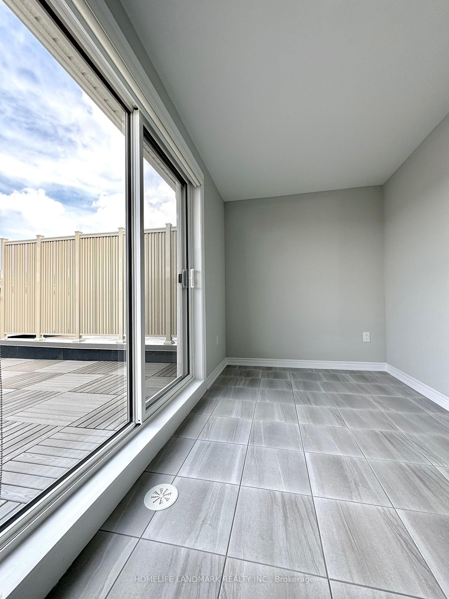 226 Rustle Woods Avenue - Photo 10