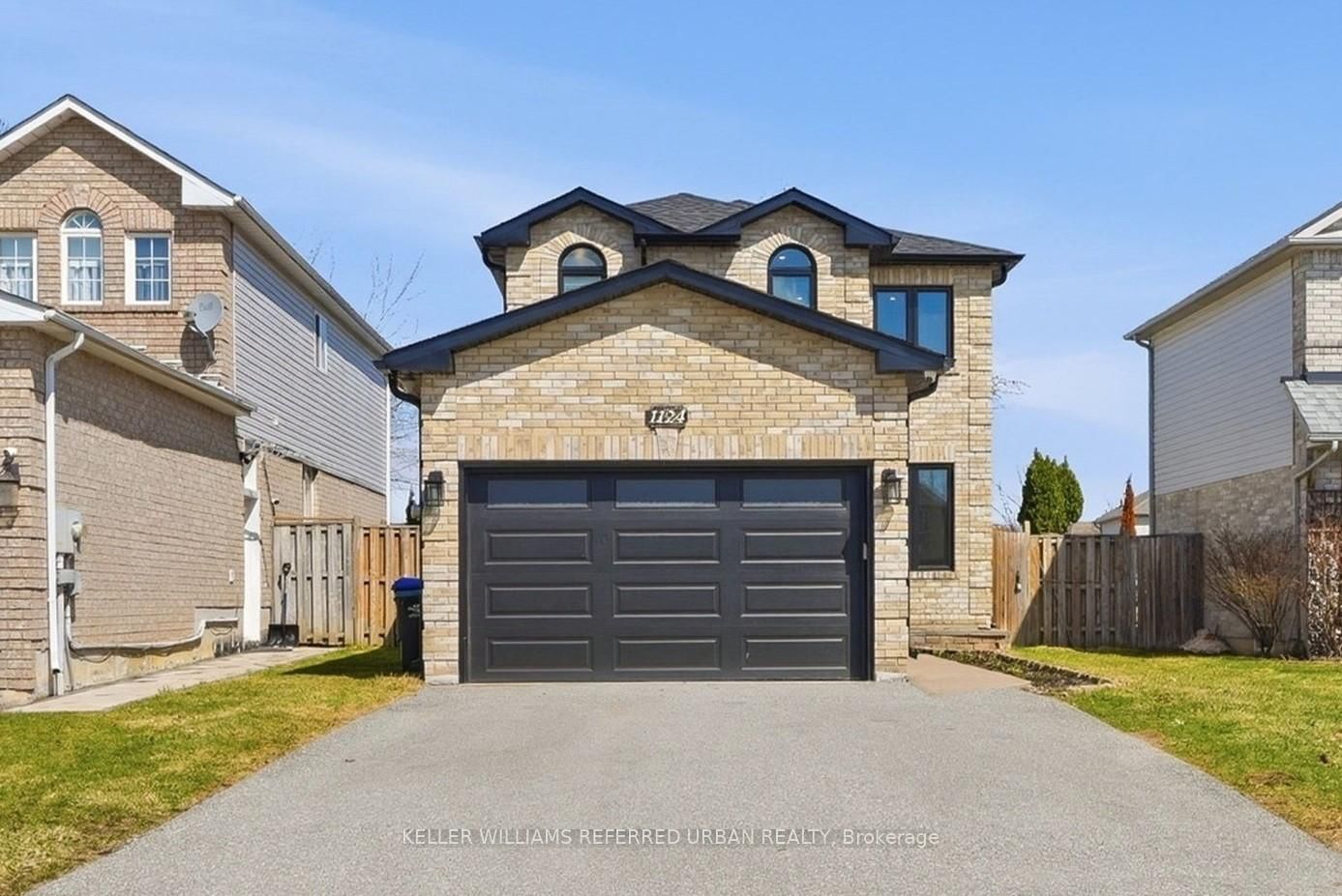Detached House for sale at 1124 Corrie Street, Innisfil, Ontario, L9S 1W9 - Alcona - MLS: N13116684