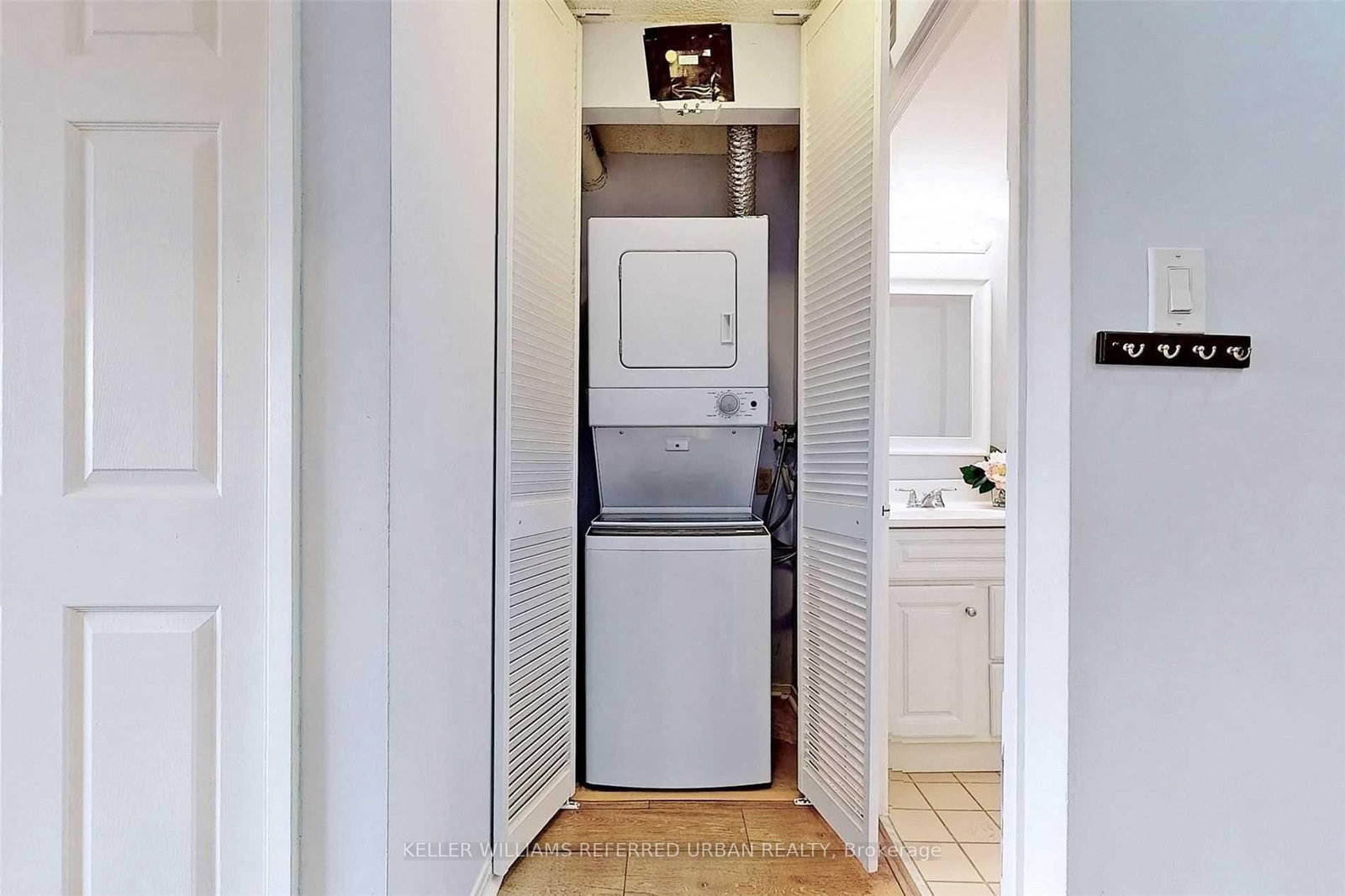 309 Major Mackenzie Drive E, Unit 420 - Photo 17