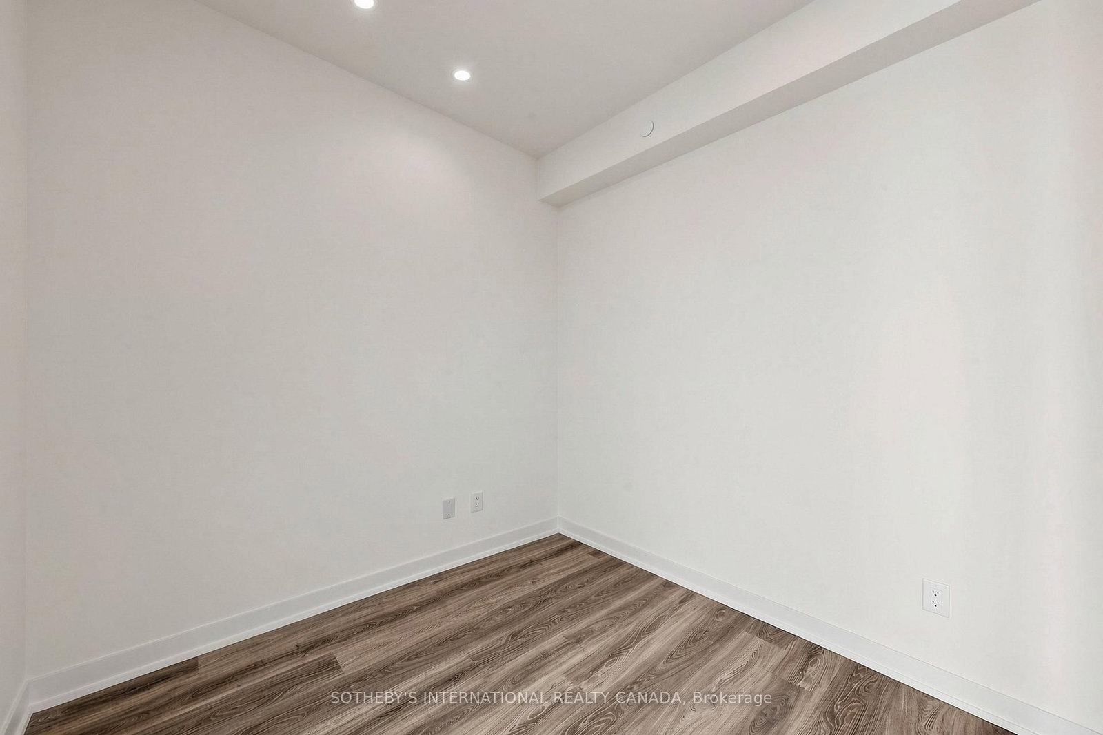 2 David Eyer Road, Unit 1132 - Photo 20