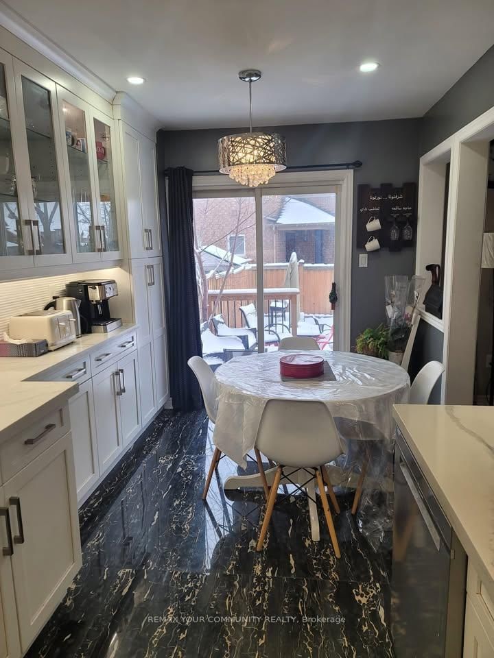 25 Laura Sabrina Drive - Photo 8