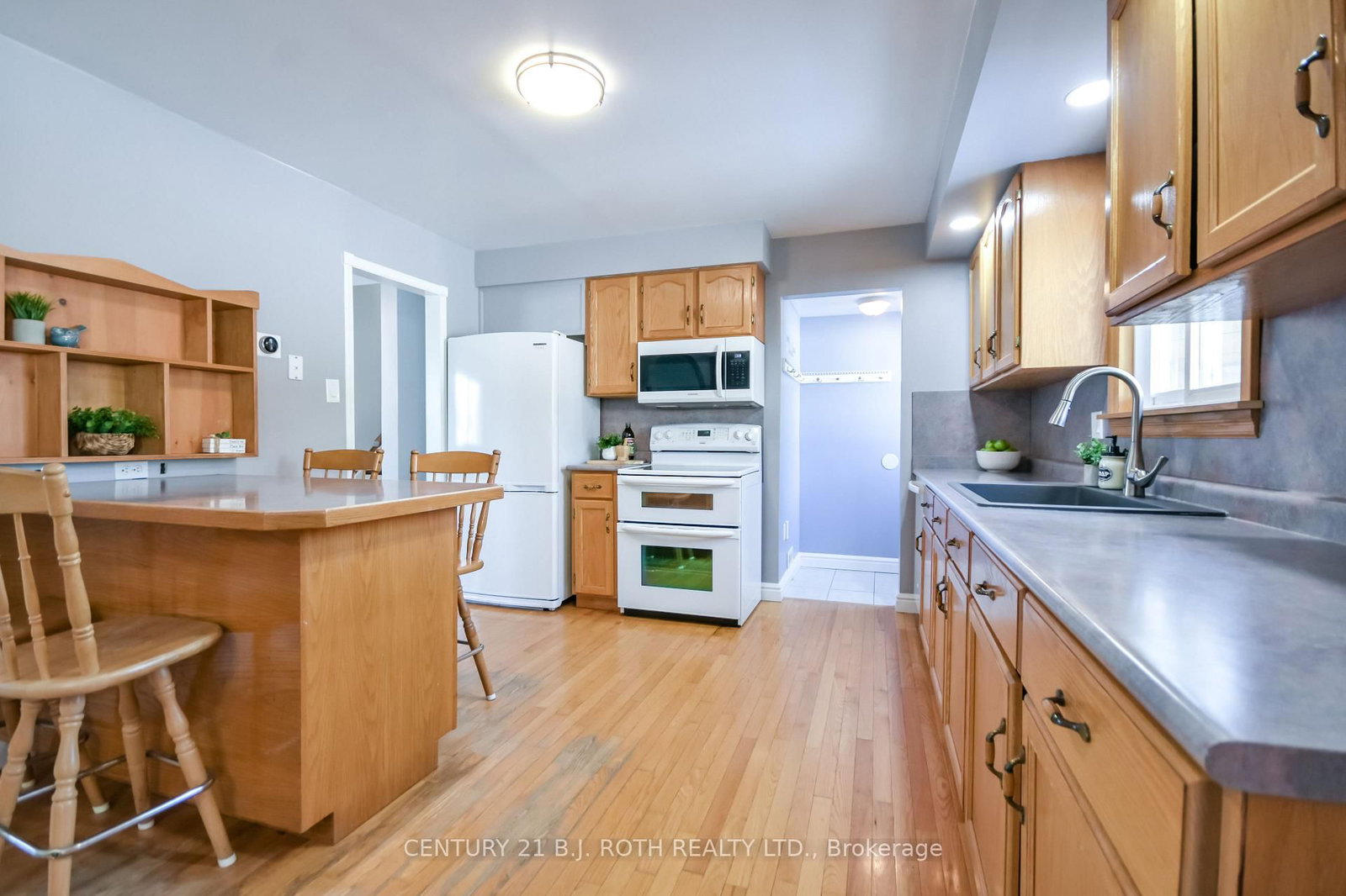 2246 Richardson Street - Photo 14