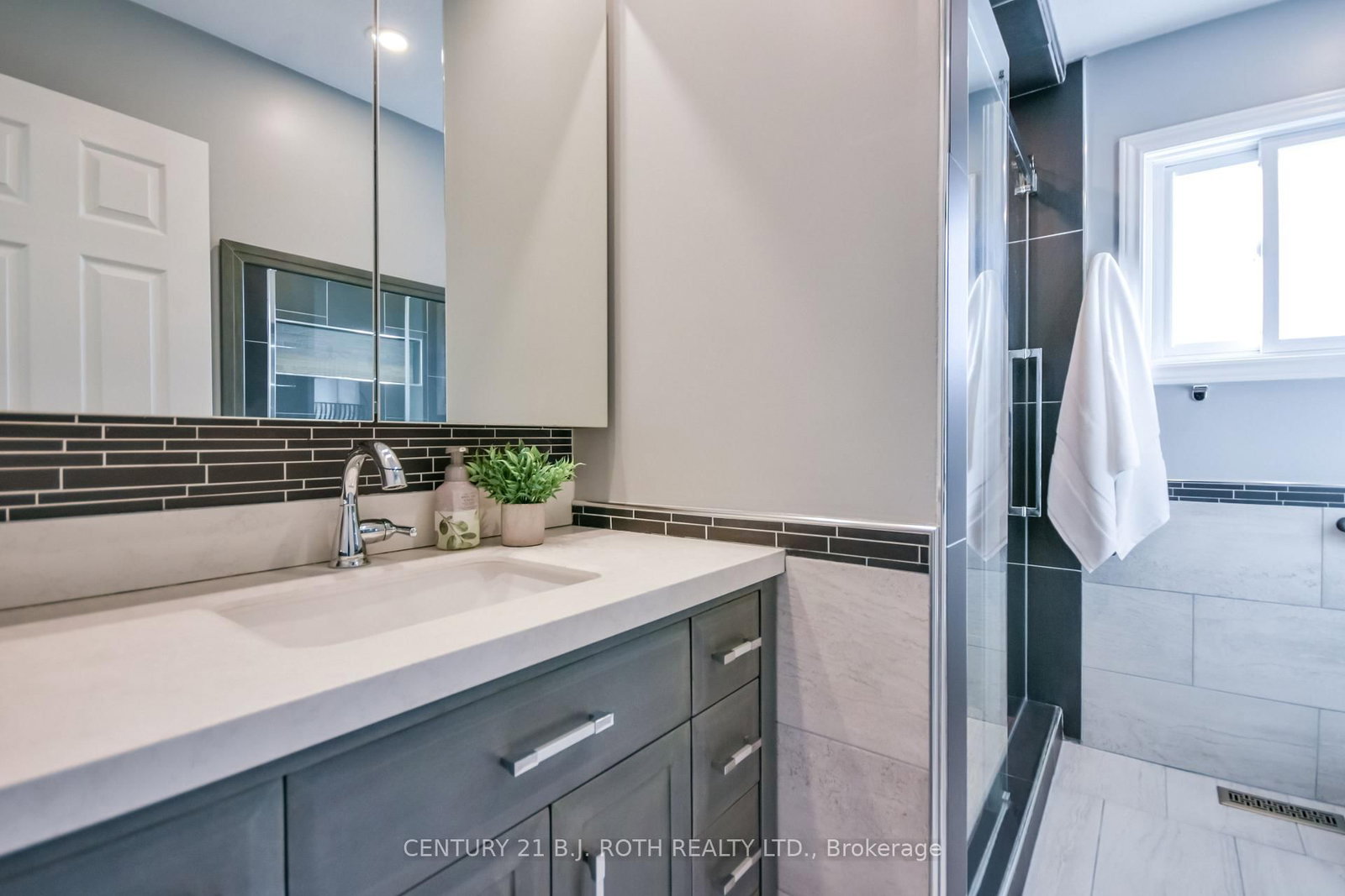 2246 Richardson Street - Photo 20