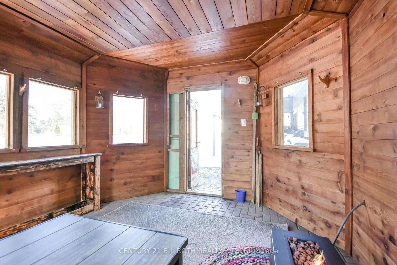 2246 Richardson Street - Photo 30