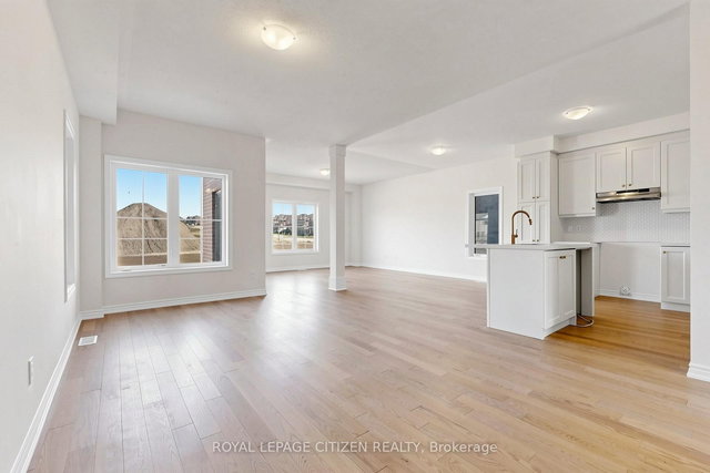 8 Fenn Crescent