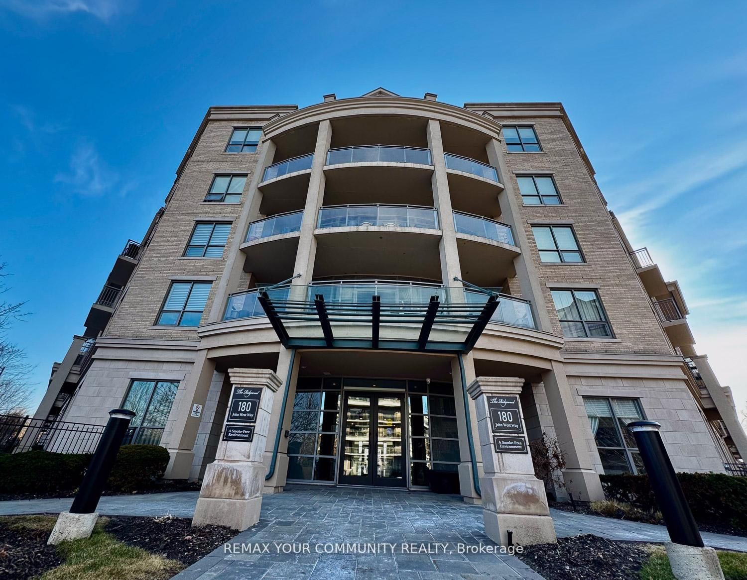 180 John West Way, Unit 413