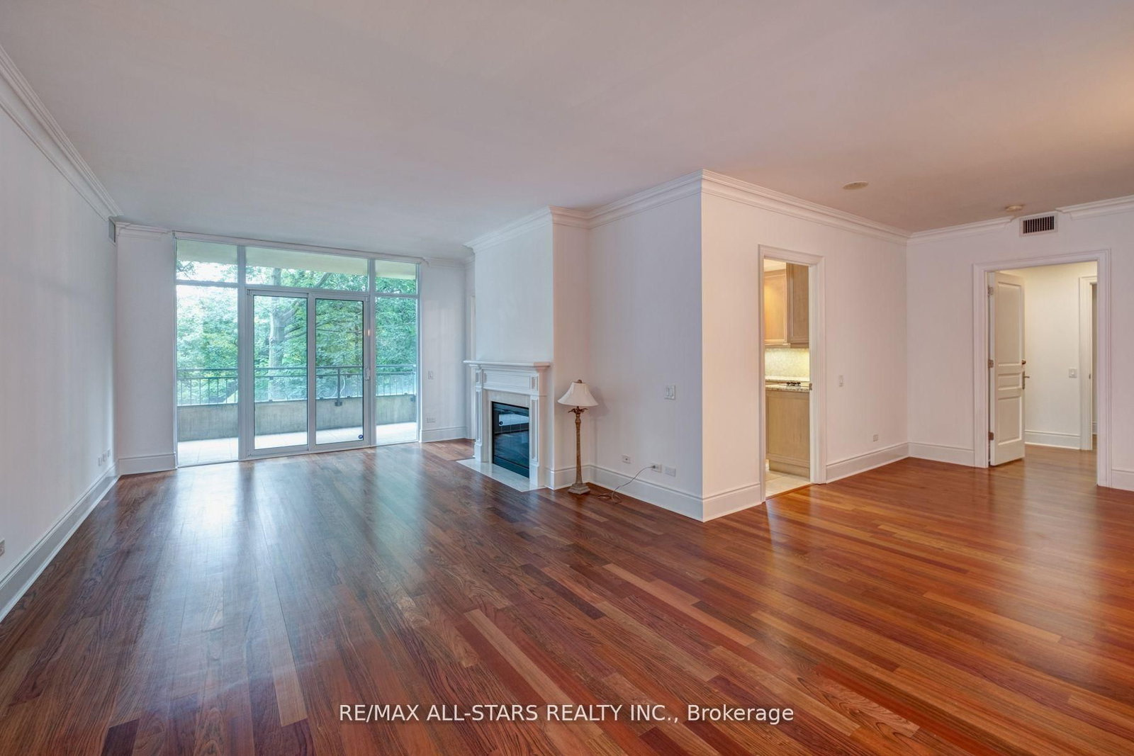 7071 Bayview Avenue, Unit 211 - Photo 14