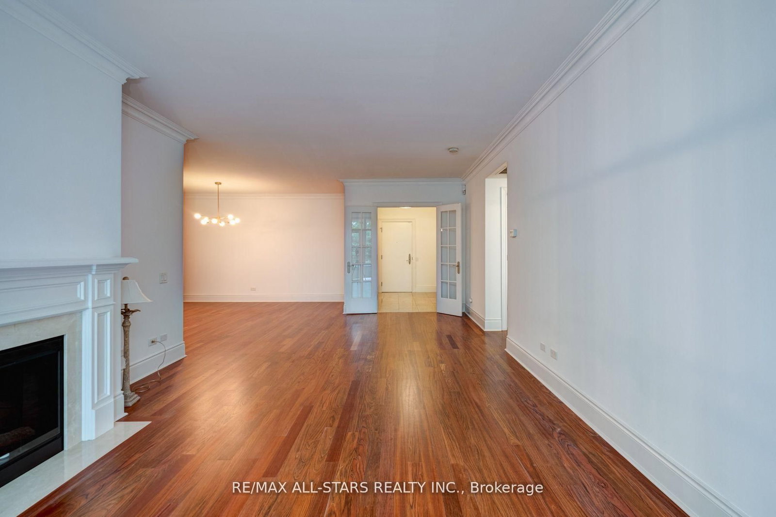 7071 Bayview Avenue, Unit 211 - Photo 16