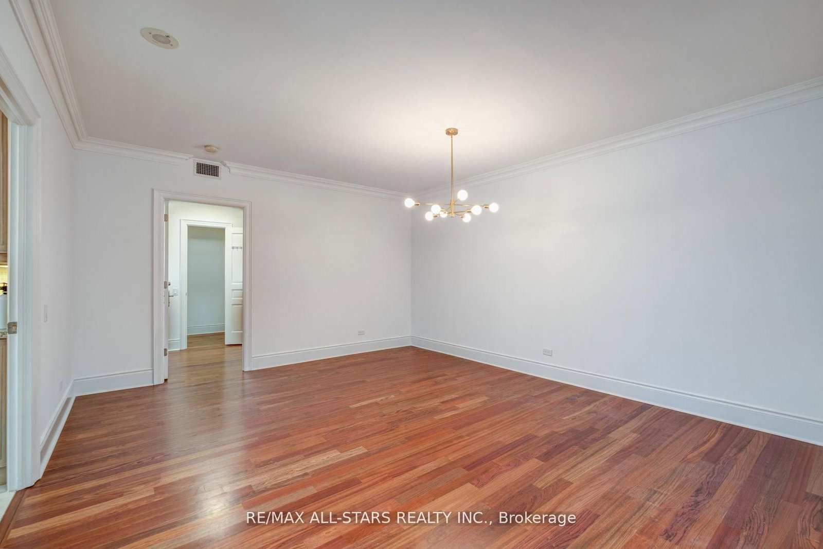 7071 Bayview Avenue, Unit 211 - Photo 23