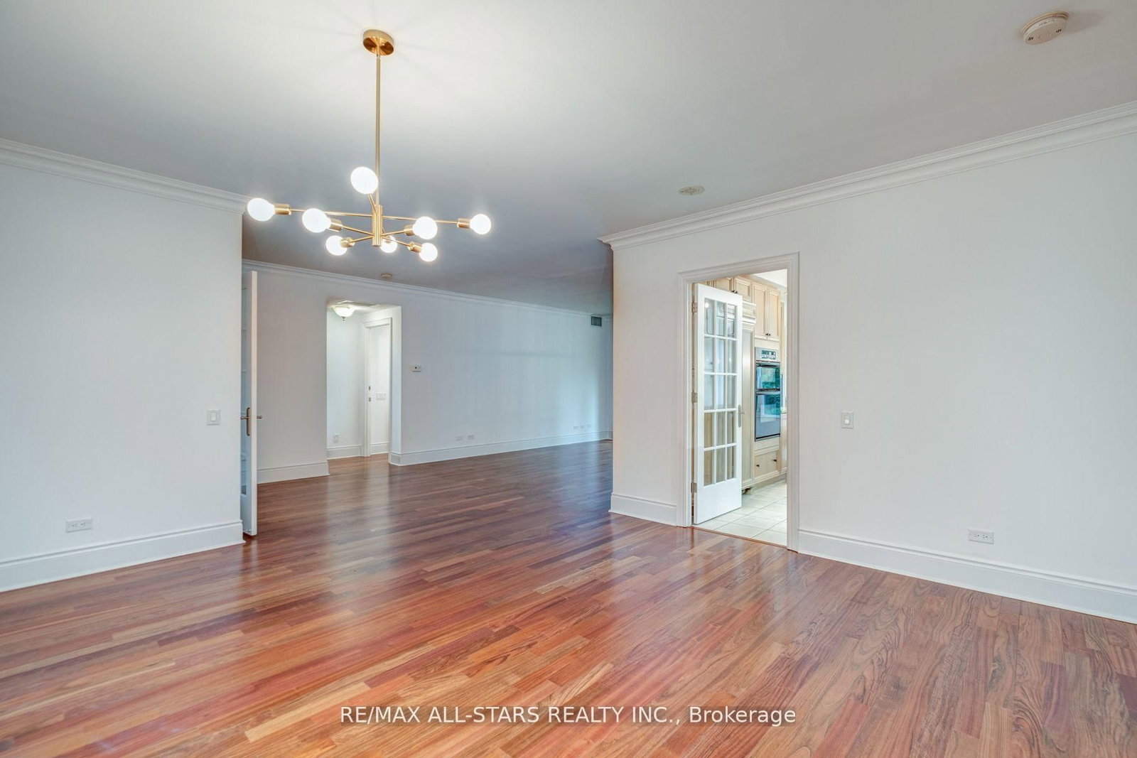 7071 Bayview Avenue, Unit 211 - Photo 25