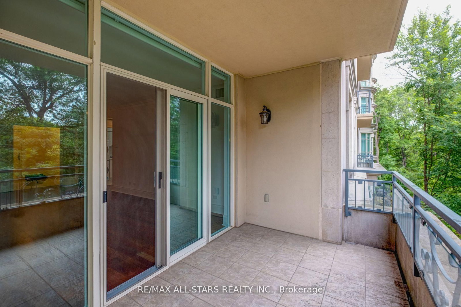 7071 Bayview Avenue, Unit 211 - Photo 30