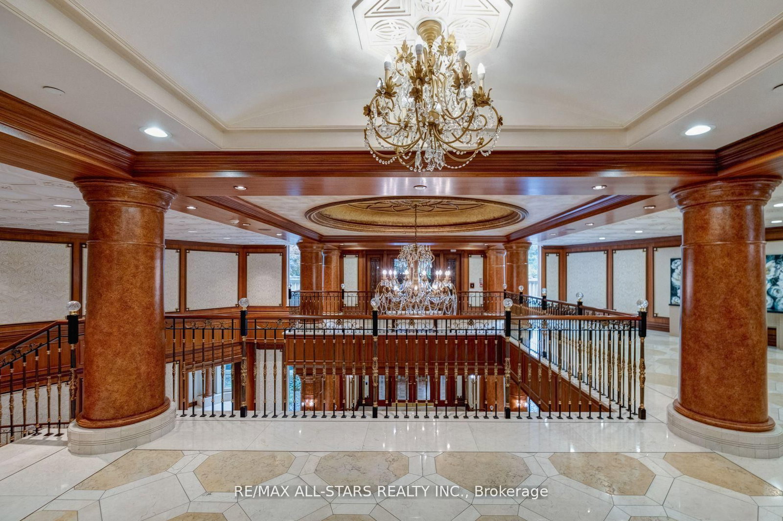 7071 Bayview Avenue, Unit 211 - Photo 4