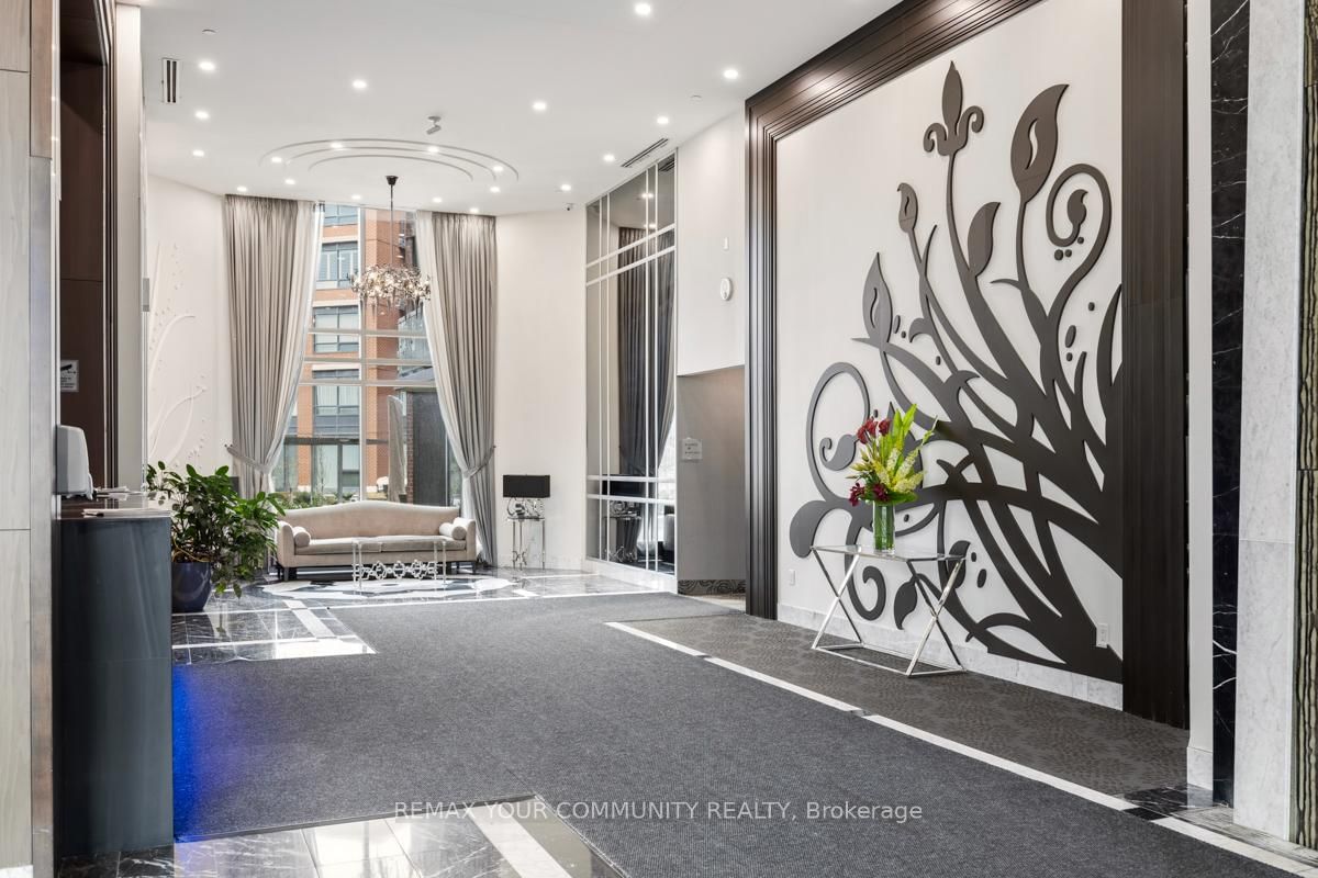 7608 Yonge Street, Unit 518 - Photo 2