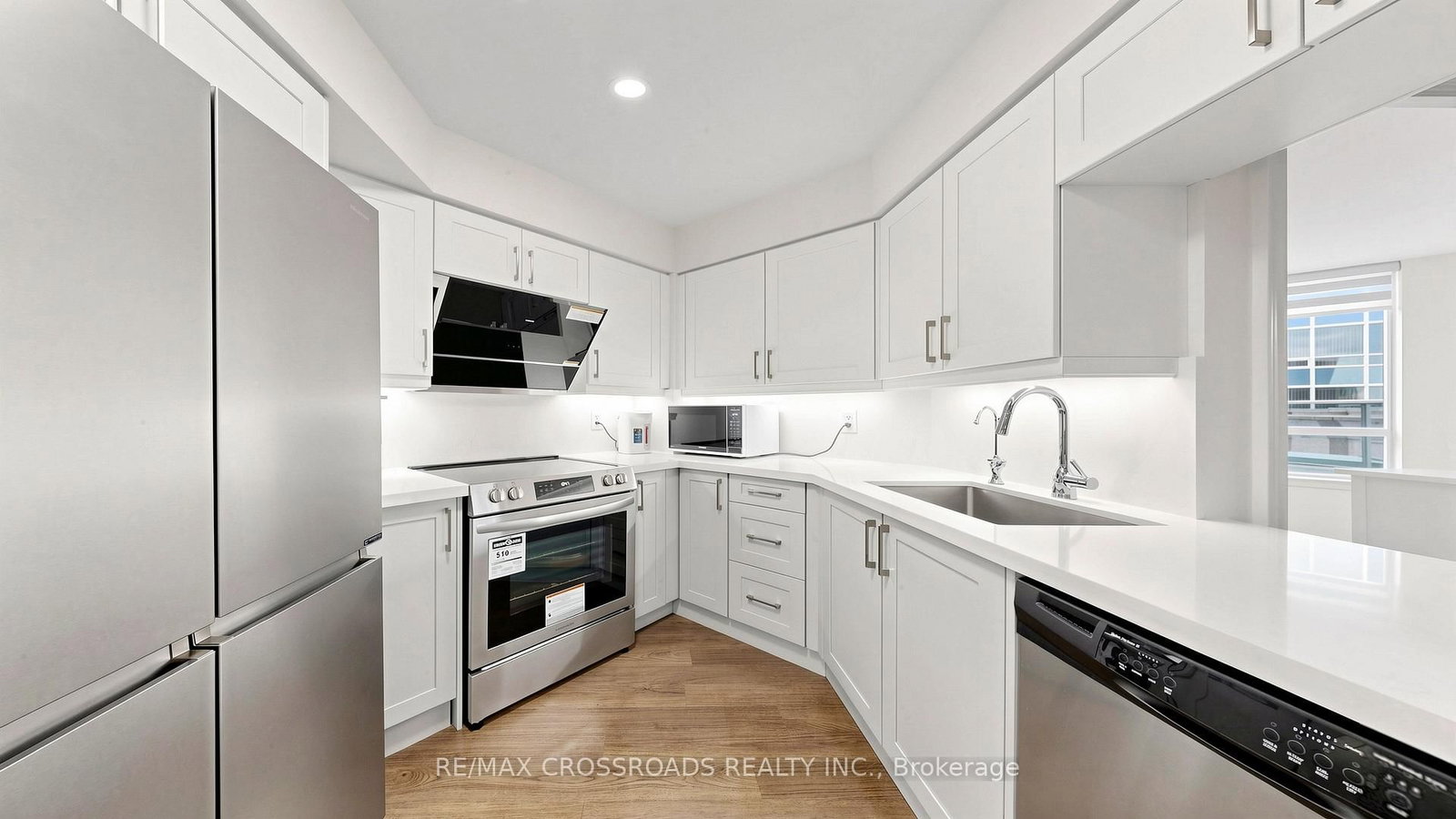 23 Cox Boulevard, Unit 656 - Photo 10
