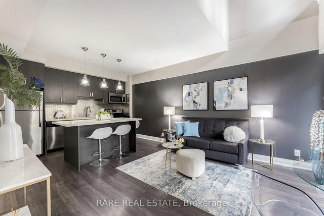 118 - 24 WOODSTREAM Boulevard