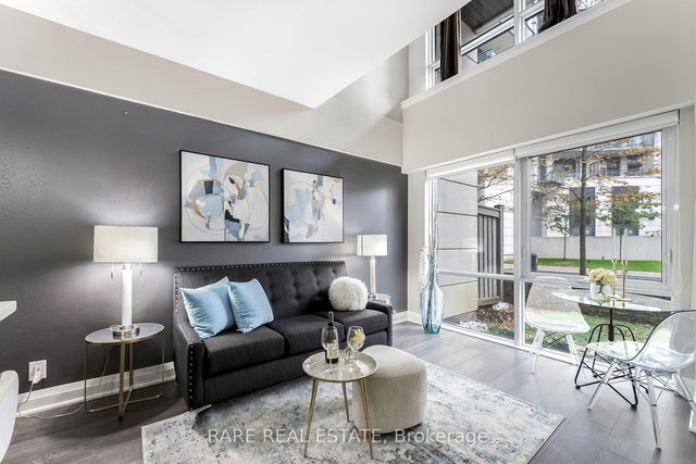 118 - 24 WOODSTREAM Boulevard